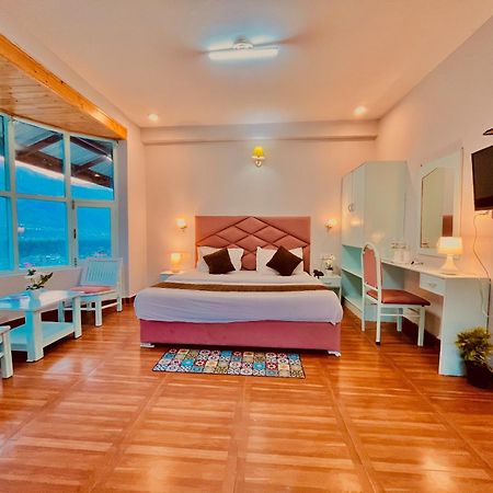 Hadimba Hill View By Hadimba Palace, Manali - Premium Room ! Family Hotel ! Parking ! Near Hadimba Temple 外观 照片