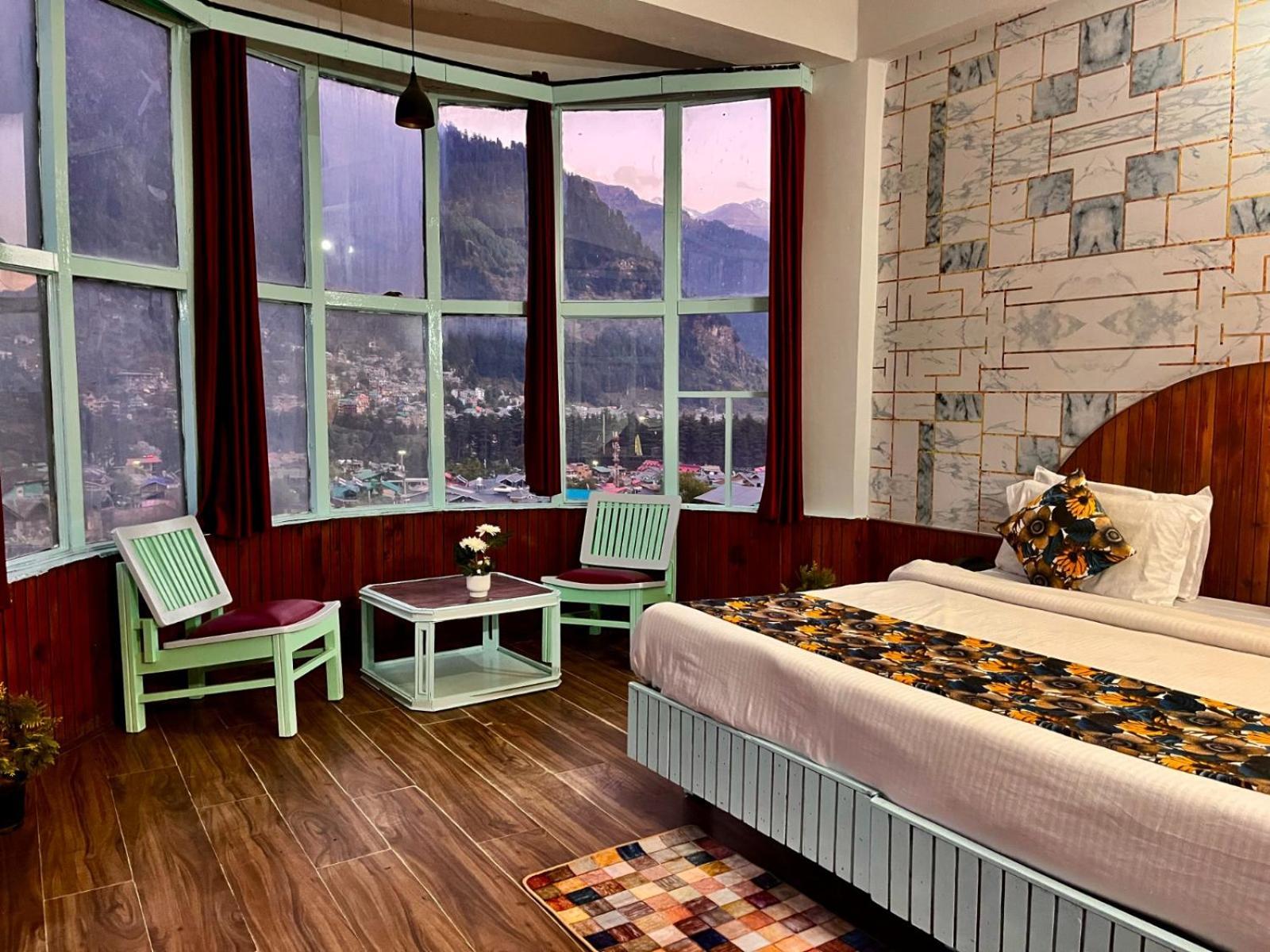 Hadimba Hill View By Hadimba Palace, Manali - Premium Room ! Family Hotel ! Parking ! Near Hadimba Temple 外观 照片