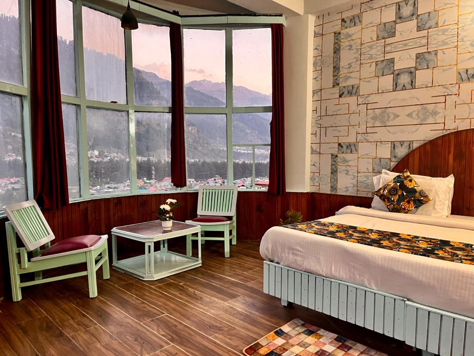Hadimba Hill View By Hadimba Palace, Manali - Premium Room ! Family Hotel ! Parking ! Near Hadimba Temple 外观 照片